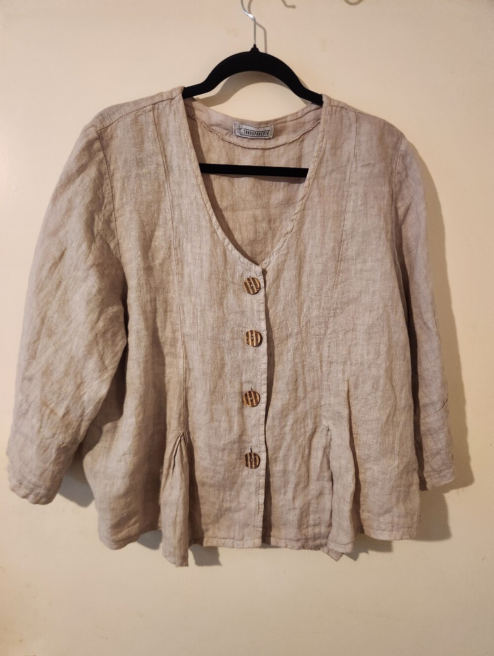 Trasparente Natural Beige Linen Button-Front Crooped Top B: 44"
